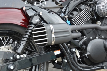 Un 750 Différent Un 750 Différent